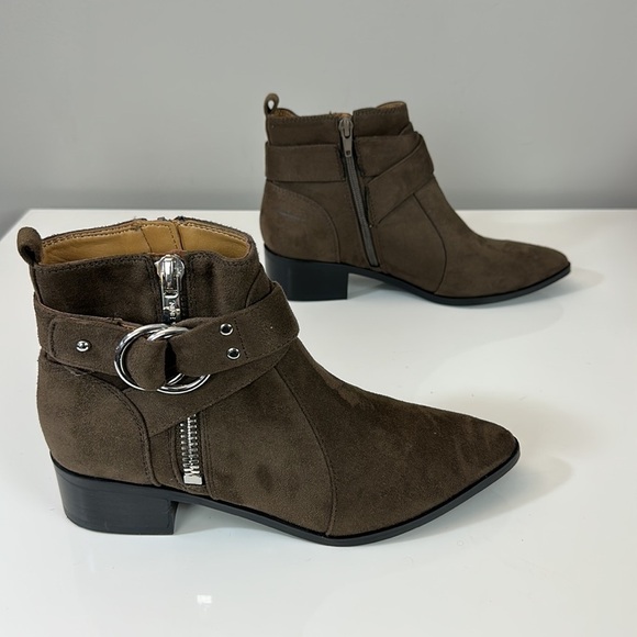 Nine West Dahila Faux Suede Ankle Buckle Booties Size 6 Steampunk - Picture 2 of 14